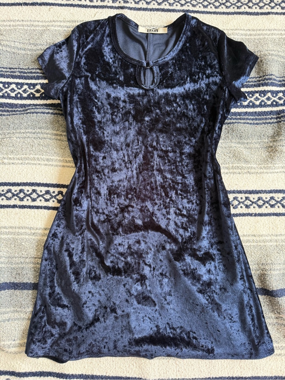 Vintage Hana Velvet Blue Short Sleeve Mini Dress Keyhole Neckline Size Medium